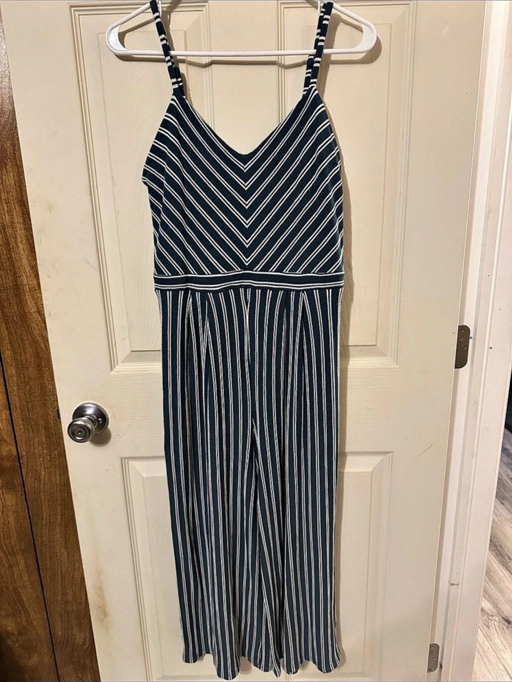 Xhilaration Striped Romper Jumpsuit in Blue & White Size Medium